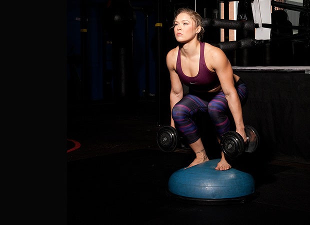 SSRondaRousey_slide2.jpg BOSU-ball squat-and-press for total body Ronda Rousey training