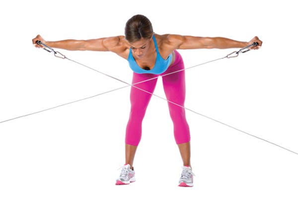 Bent-over cable reverse flye for sexy shoulders in 5 moves
