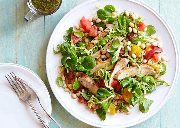 Heirloom Tomato and White Bean Salad With Chicken