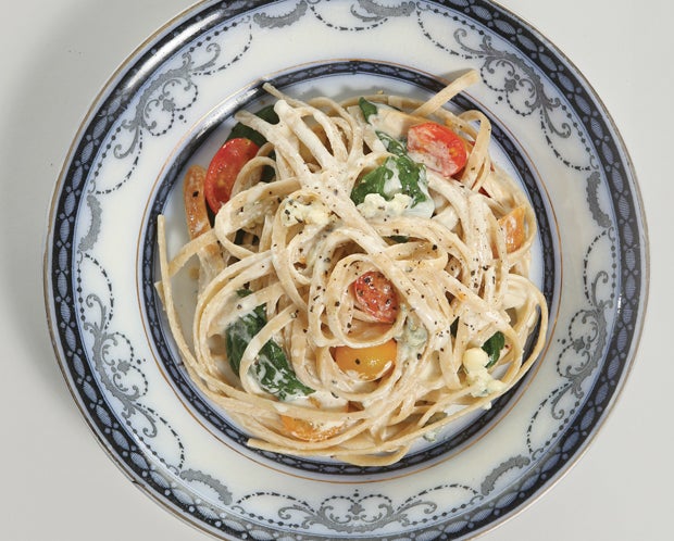 Linguine com gorgonzola - Renata