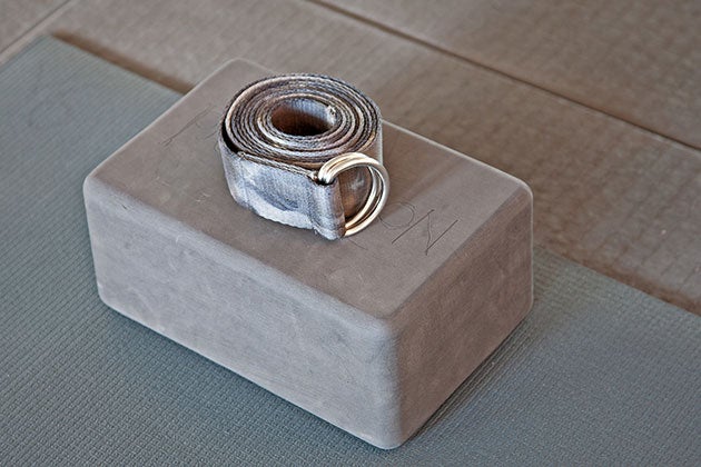 Block-and-Strap None