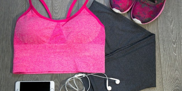 5 Ways to De-Stink Your Gym Clothes