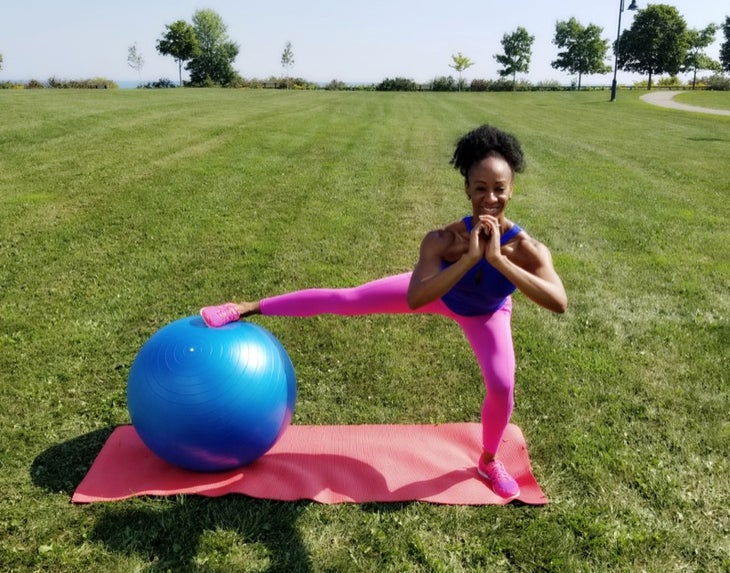 Side Lunge side lunge for women