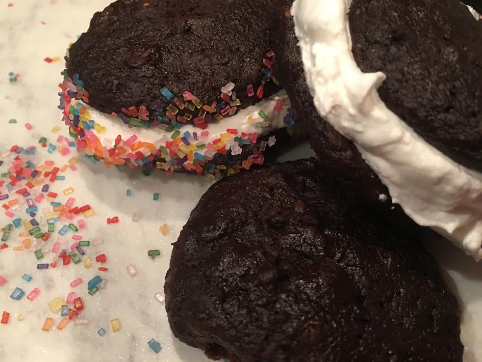 dark chocolate whoopie pies