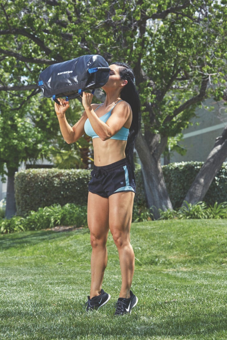 30 Minutes Total-Body Sandbag Workout - Oxygen Mag