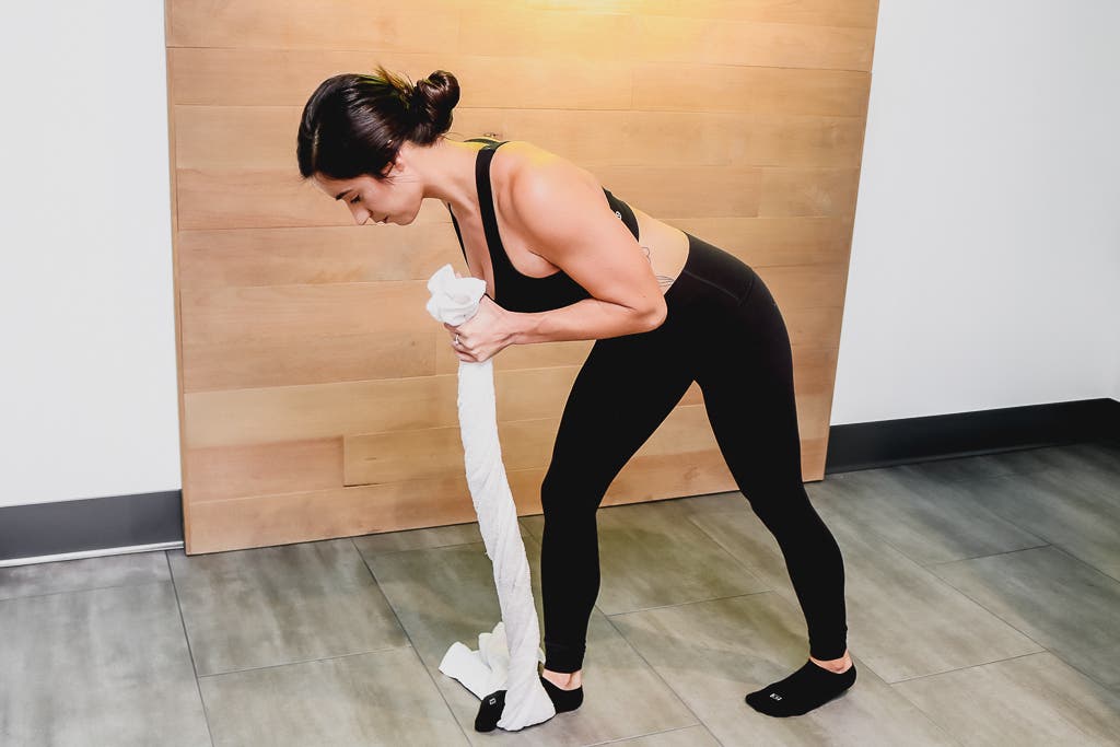 Single Arm Towel Hammer Curls B-1 None