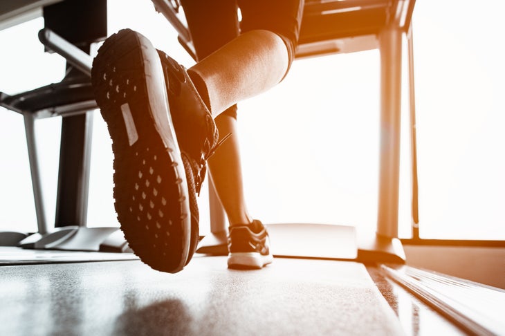 shutterstock_1183291855 Treadmill HIIT sprints