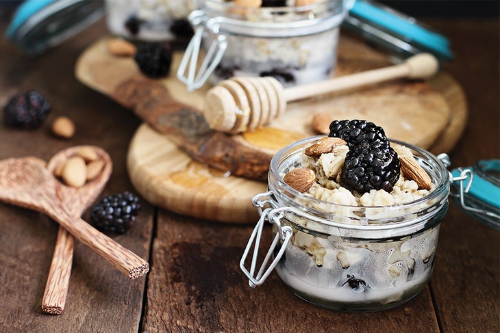 Overnight Oats Vanilla Blackberry Overnight Oats