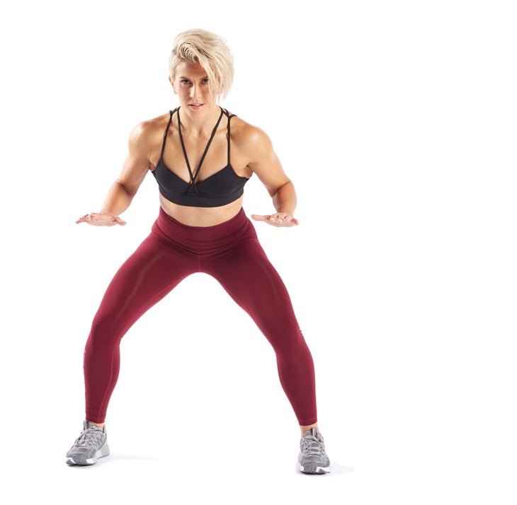 LES-MILLS_NIKKI-SNOW_057 Lateral Shuffle - Workout