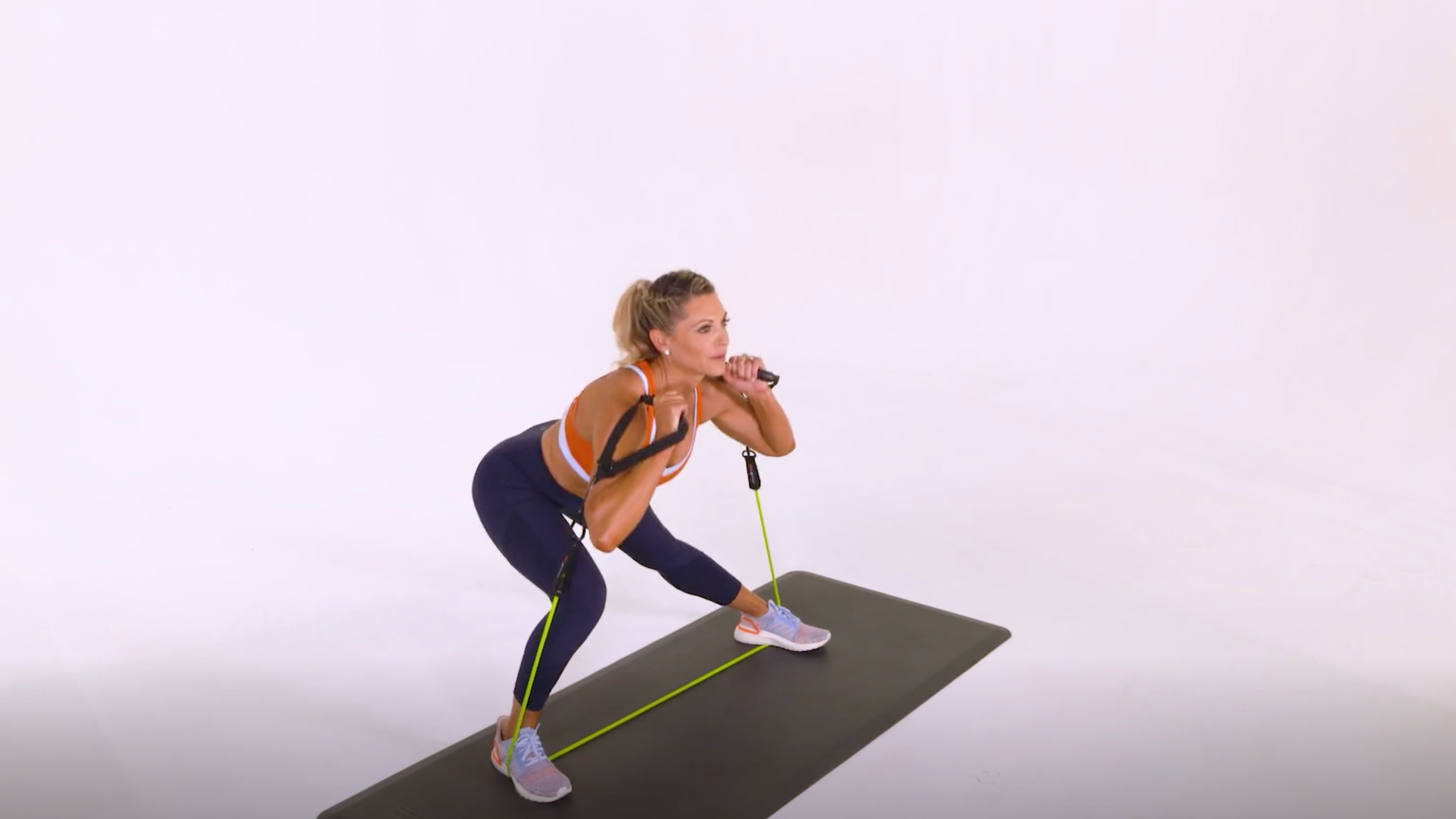 Strengthen Your Glutes And Thighs With This Lateral Lunge Variation ...