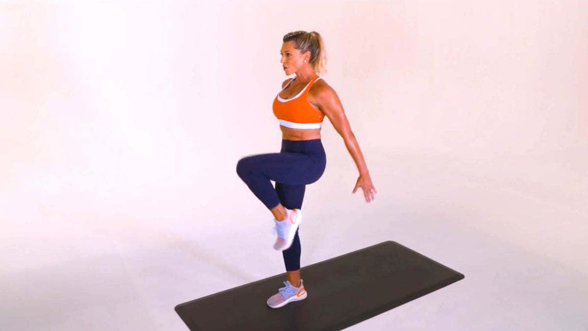 Reverse Lunge With Knee Drive - Oxygen Mag