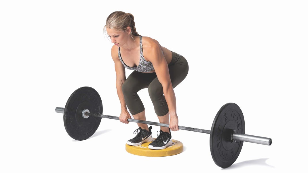 Становая тяга как инструмент построения сильной спины