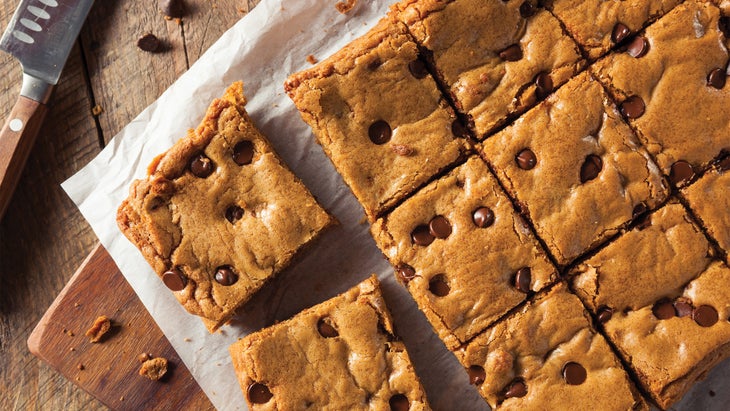 PB chocolate chunk blondie healthy dessert