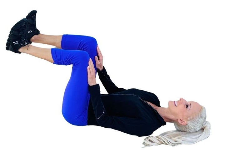 7 Must-Try IT Band Stretches For Tight Hips